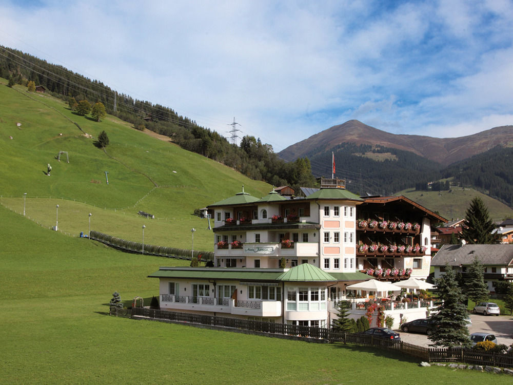 Hotel Maria Theresia Gerlos Exterior foto