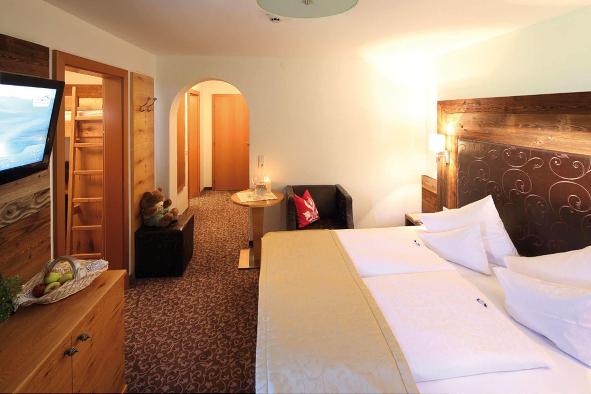 Hotel Maria Theresia Gerlos Exterior foto